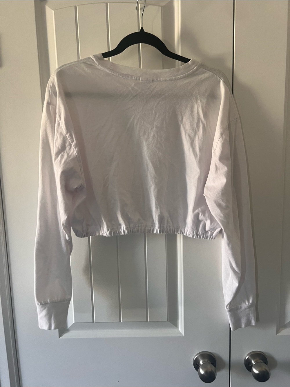 TNA Cropped Long Sleeve Top in White - Picture 4 of 4